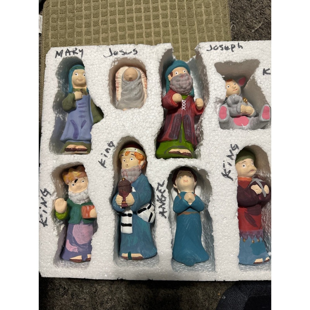 Vintage Christmas‎ Holiday Home Accents Porcelain Nativity Scene